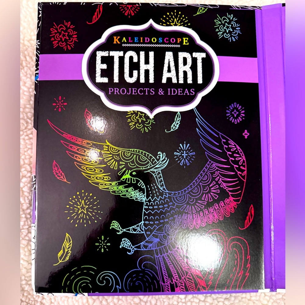 NEW! Kaleidoscope Etch Art Creations:
(NWT
Mythical Creatures - Hinkler Books